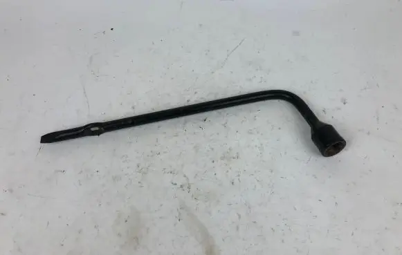 Dodge Durango Wheel nut wrench 