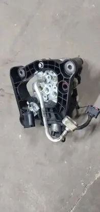 BMW 5 F10 F11 Air suspension compressor 6775258