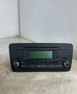 Audi A1 Radio/CD/DVD/GPS head unit 8X0035160B AUAZLL8215062