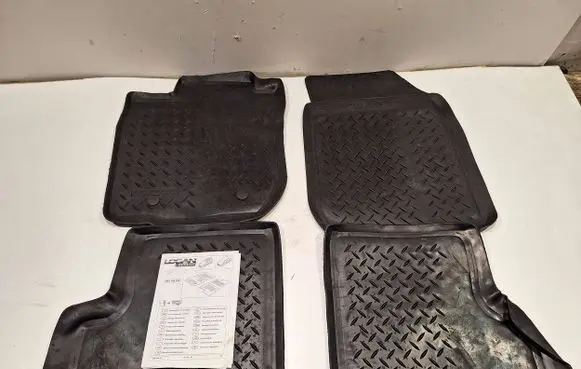 Dacia Logan I Car floor mat set 6001998260