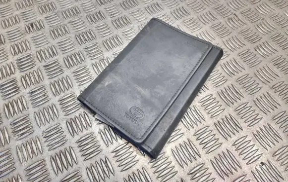 Toyota Avensis T250 Owners service history hand book 