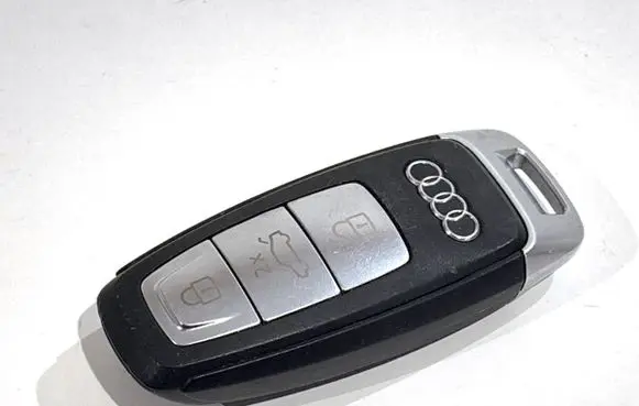 Audi A8 S8 D5 Ignition key/card 4N0959754AB
