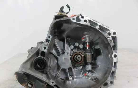 Manual 6 speed gearbox