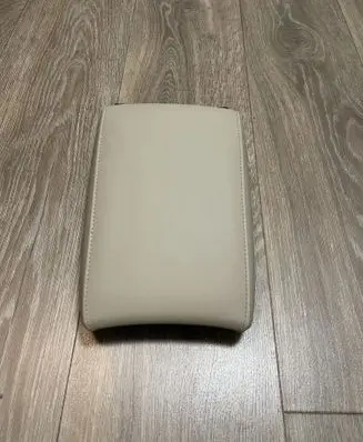 Honda CR-V Armrest