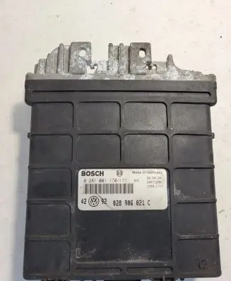 Volkswagen PASSAT B7 Engine control unit/module 028906021C 12541112 0281001170