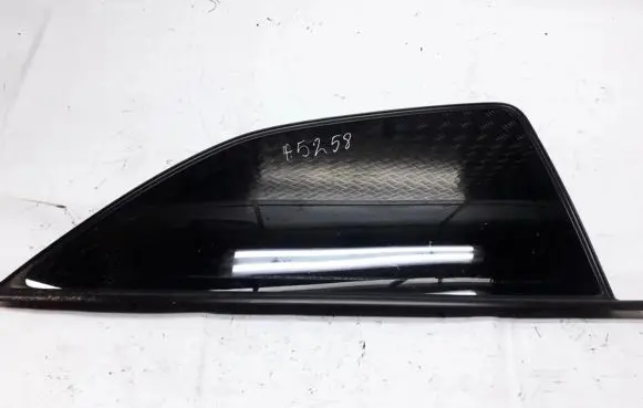 Opel Astra G Rear side window