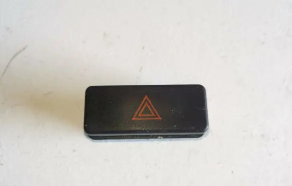 BMW 3 E36 Hazard light switch 1390751 61311390751 613113907511
