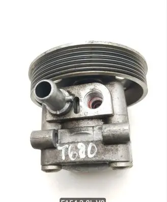 Maserati Quattroporte Power steering pump 268447
