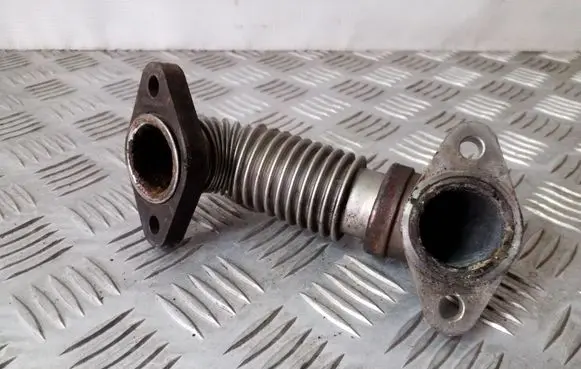 Infiniti EX EGR valve line/pipe/hose