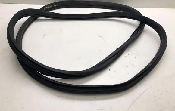 Citroen C4 Grand Picasso Rear door rubber seal (on body) 