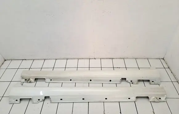 Mercedes-Benz CLS C218 X218 Sill A2186900440 A2186900340