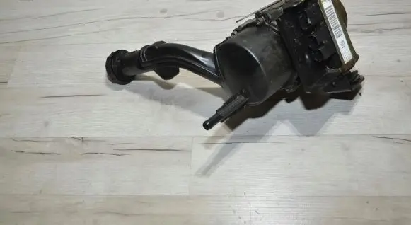 Peugeot Partner Power steering pump 9803384280
