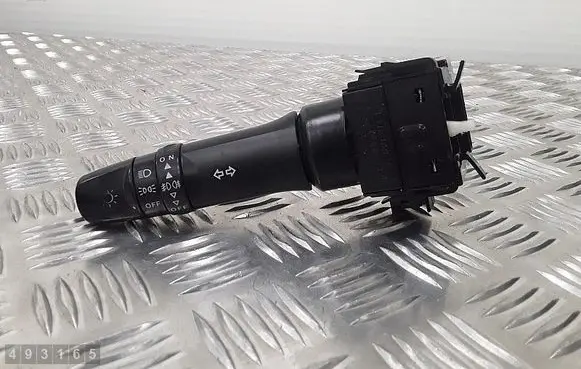 Mitsubishi L200 Light switch E380013