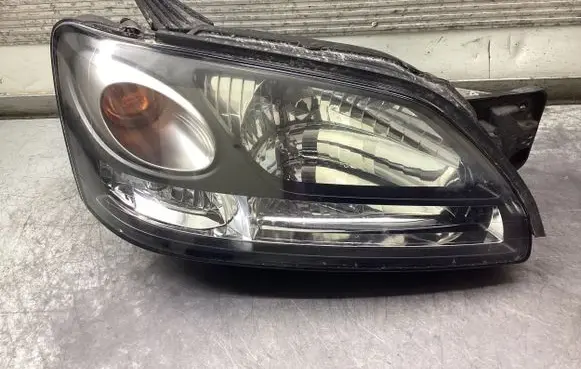 Subaru Outback Headlight/headlamp 10020751