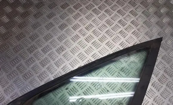 Audi A6 S6 C6 4F Rear side window