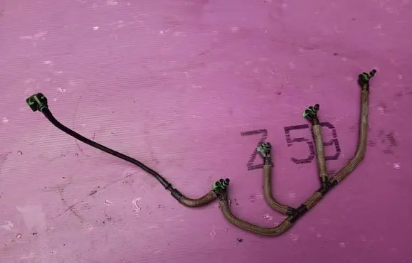 Ford Galaxy Fuel return line/hose 
