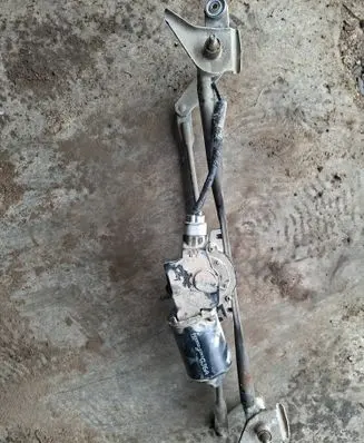 Mazda 6 Front wiper linkage and motor 8492002393