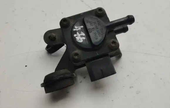 Mazda CX-7 Exhaust gas pressure sensor R2AX182B5