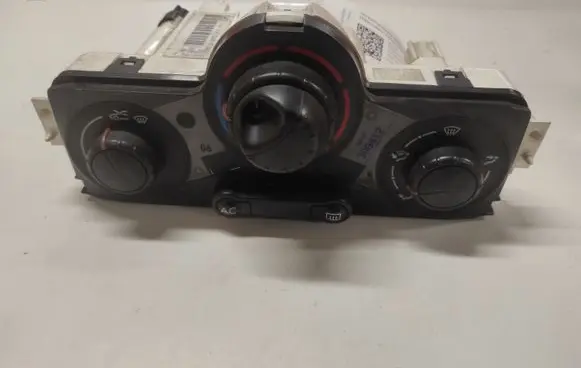 Renault Megane I Climate control unit 69580001 F6665720
