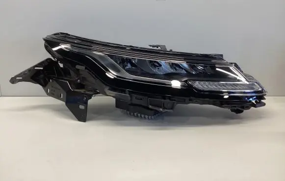 Land Rover Evoque II Headlight/headlamp M8D213W029AA