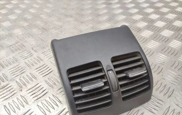 Mercedes-Benz E C207 W207 Rear air vent grill A2048300954