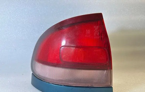 Mazda 626 Rear/tail lights 0431392L P2175 221455