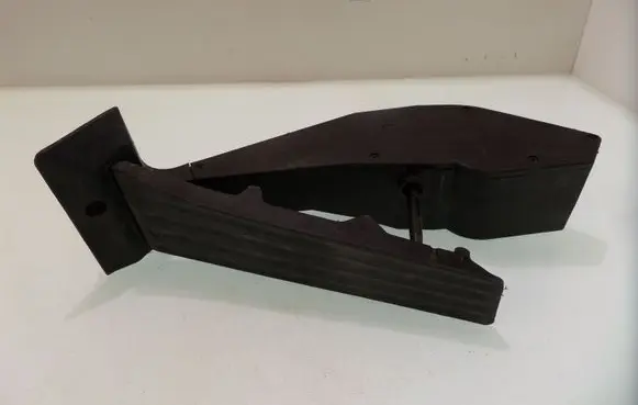 BMW 1 E81 E87 Accelerator throttle pedal