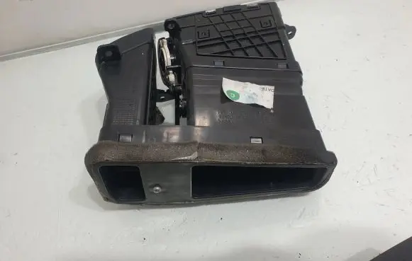 KIA Ceed Dash center air vent grill 974201H000