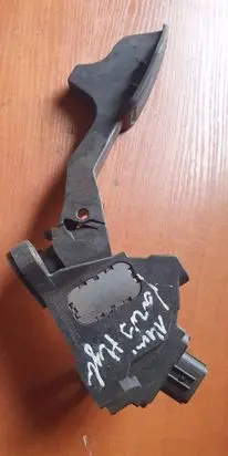 Toyota Yaris Accelerator throttle pedal 781100D160 091000H182