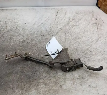 Volvo V60 Rear air suspension level height sensor 6G9N5B738BA