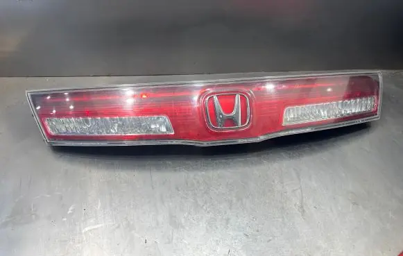 Honda Civic Number plate light V283AW 270810 102538