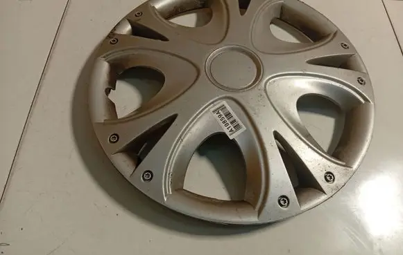 Peugeot 307 R15 wheel hub/cap/trim 