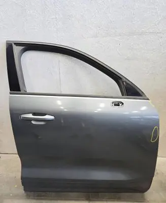Volvo XC40 Front door