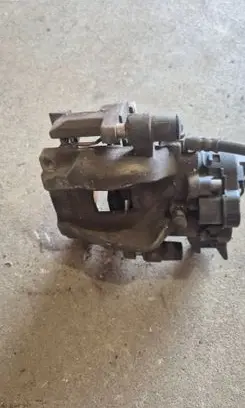 Volvo XC90 Rear brake caliper 32217363