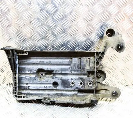 Skoda Octavia Mk3 (5E) Battery box tray 5Q0915331J 5Q0915321H