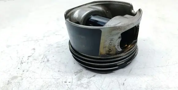 Piston