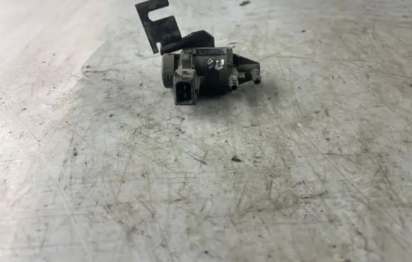 Audi A4 S4 B6 8E 8H Turbo solenoid valve 1J0906283A