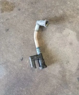 Mitsubishi Outlander Fuel line pipe MN982234