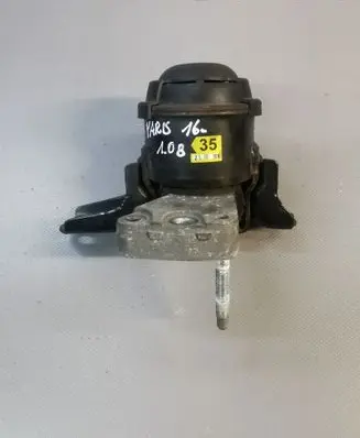 Engine mount bracket