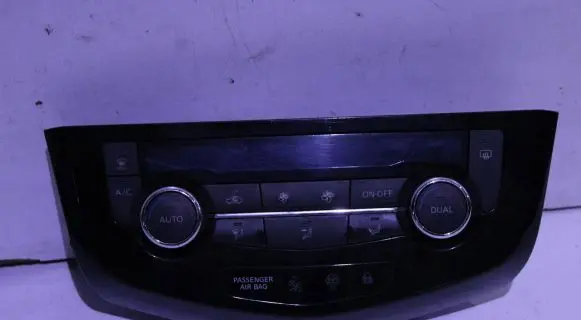 Nissan Qashqai Climate control unit 275004EA0A 20140403 T907770