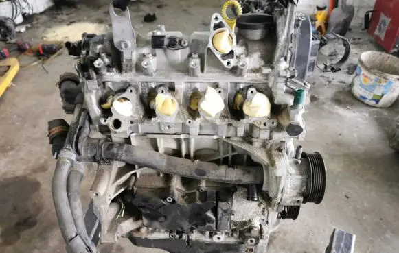 Volkswagen Polo IV 9N3 Engine CBZ