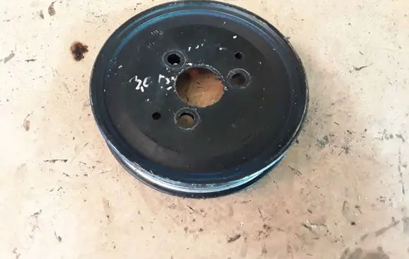Volkswagen Touareg I Power steering pump pulley 059145255B