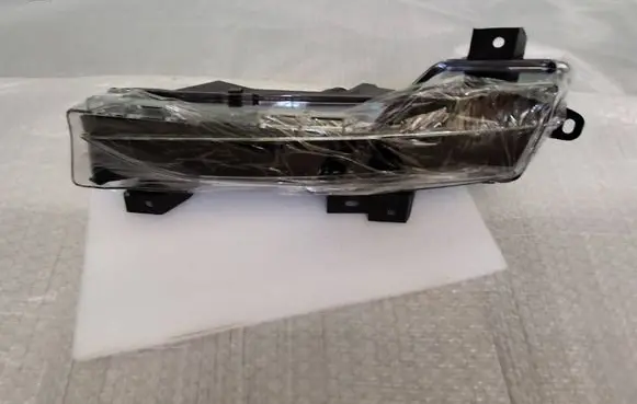 Tesla Model Y Front fog light 107739100F
