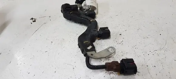 Opel Astra J Fuel injector wires 55580911