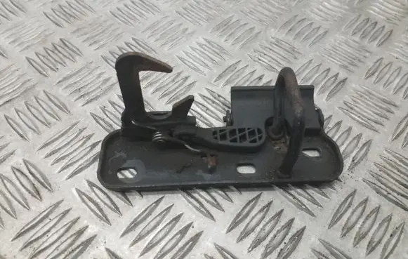 Volkswagen Golf V Engine bonnet/hood lock/latch loop/hook 1K0823480