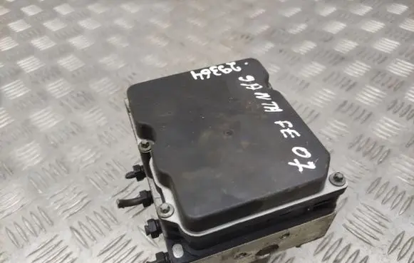Hyundai Santa Fe ABS Pump 589102B850