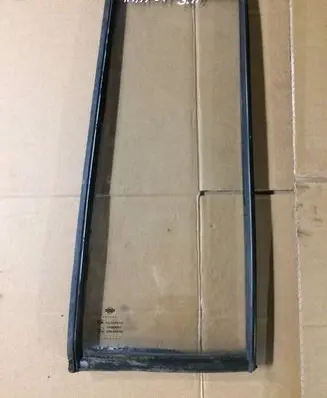 Nissan Patrol 260 Rear vent window glass 43R000042