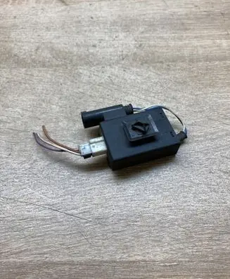 BMW 5 E39 Seat pressure sensor 8367242