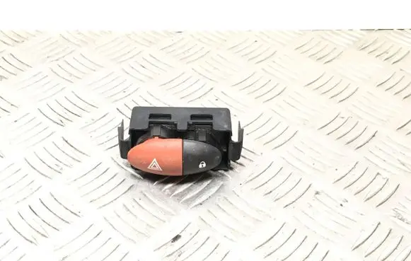 Renault Twingo II Hazard light switch 8200483813 8200214896A 252100001R