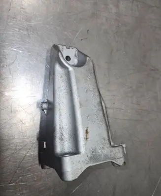 Mercedes-Benz GLC X253 C253 Engine mounting bracket A2742232204